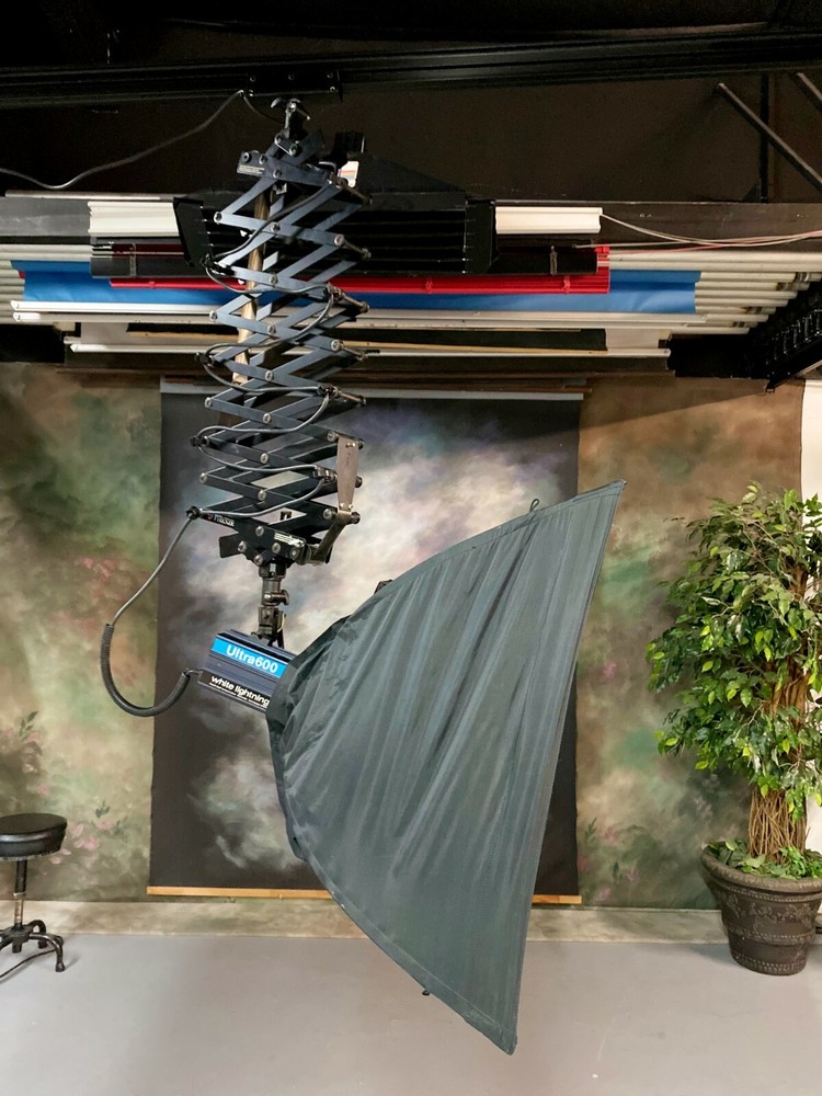 Overhead Studio Light Suspension System - Conroe TX