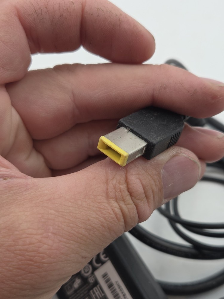 ADP-30AD B 19V 1.58A Transformer Power Adapter Delta Electronics