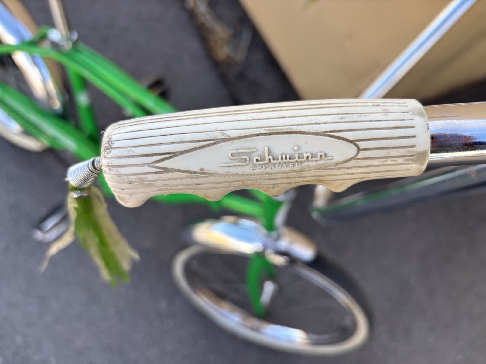 Vintage Schwinn Deluxe Flamboyant Lime Green Stingray 1965 Bicycle