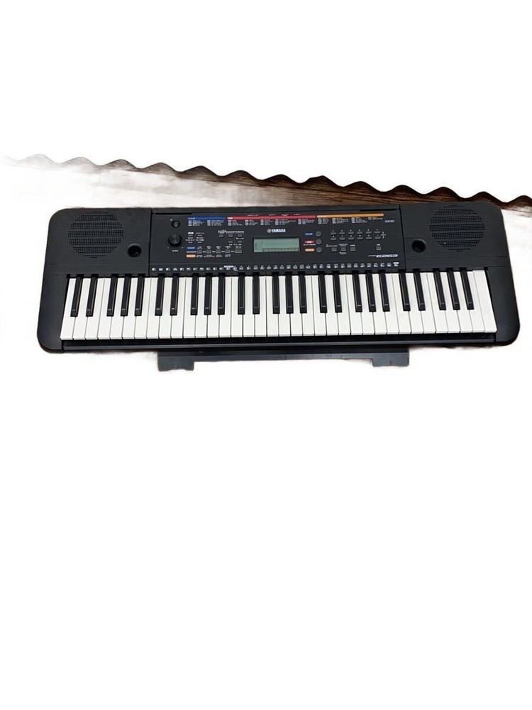 Yamaha Electronic Piano Psr-e263 Keyboard Used