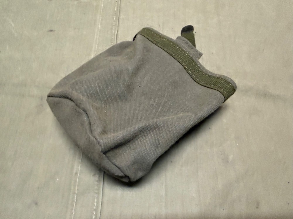 ORIGINAL WWII US ARMY M1942 BROWNING .50 CAL MUZZLE CANVAS COVER