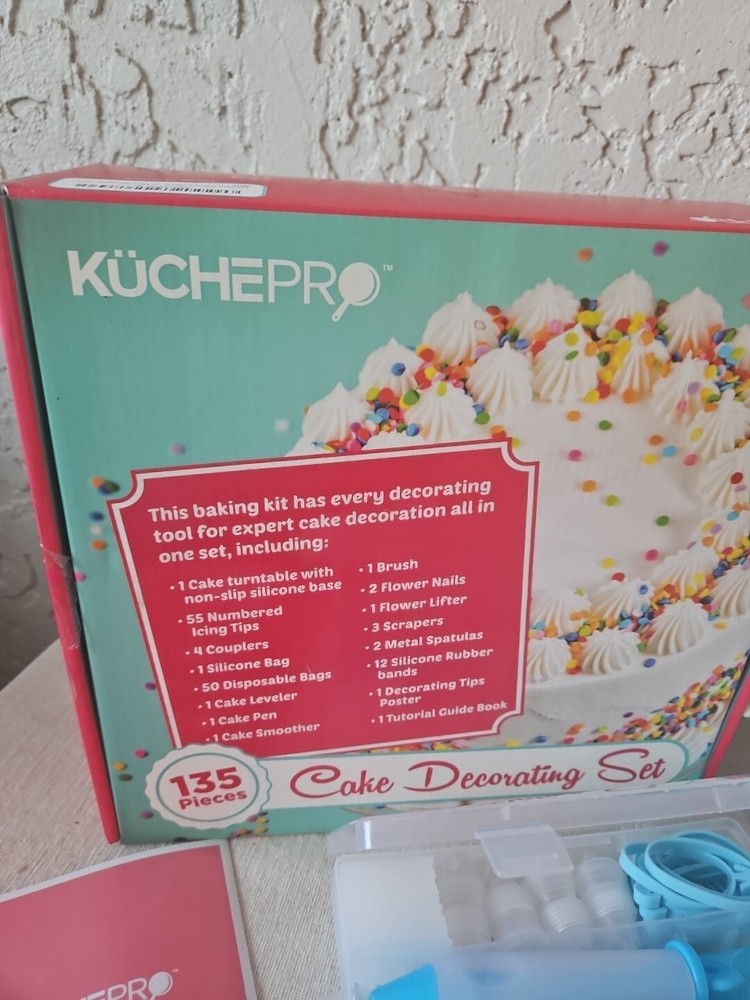 Kuchepro Cake Decorating Set in Box