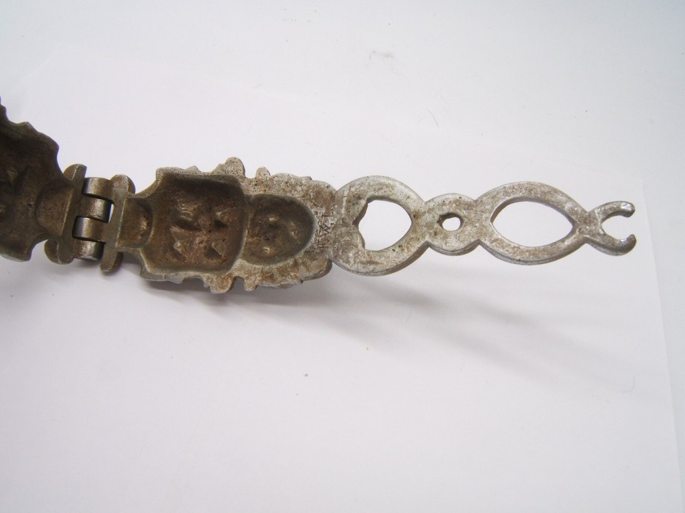 BRONZE SILVERPLATE NUTCRACKER W/ GROTESQUE LION ON FRONT OF HANDLE