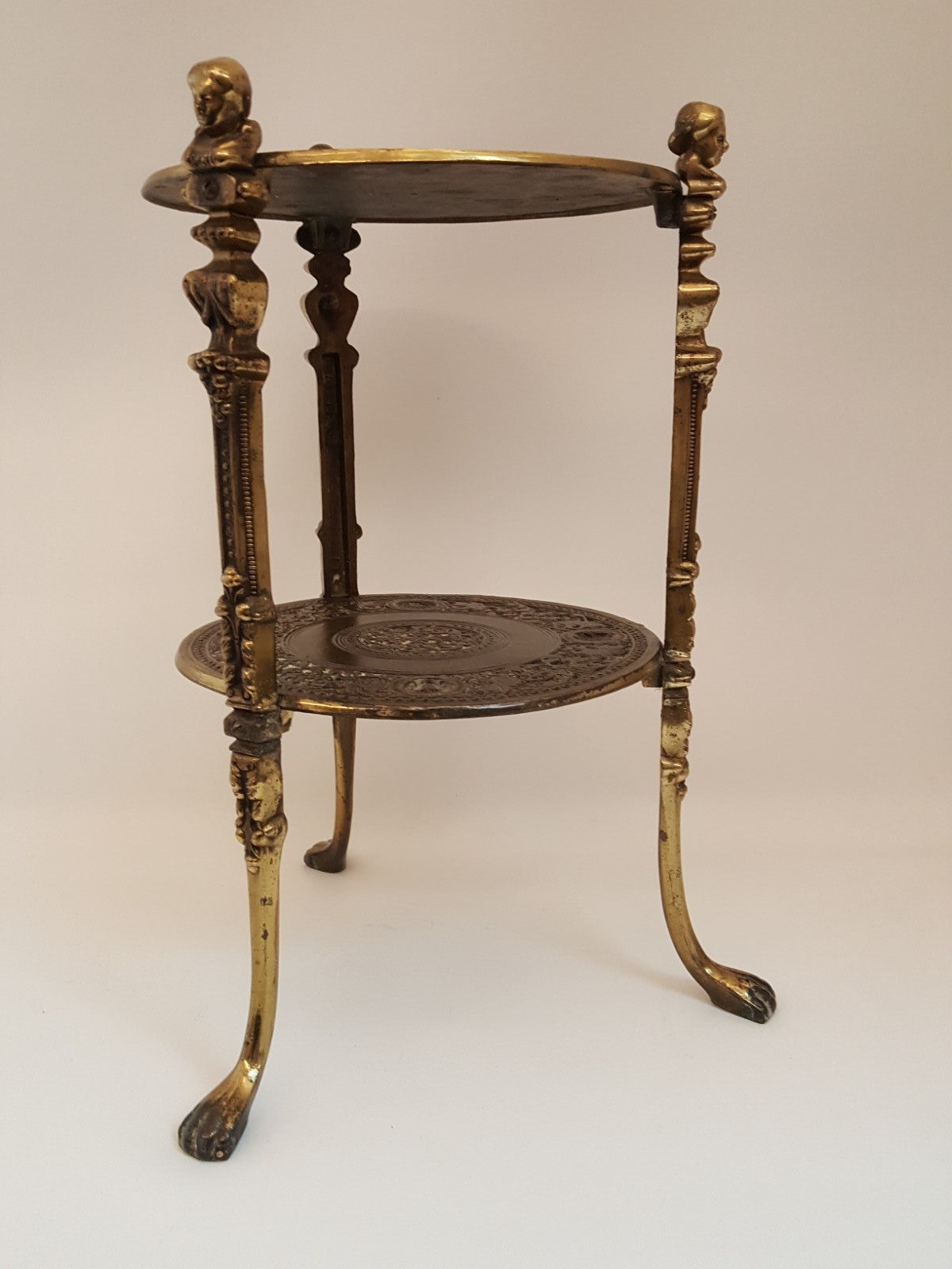 Vintage midcentury Moroccan gold gilt metal drinks table accent 2 tier 7184