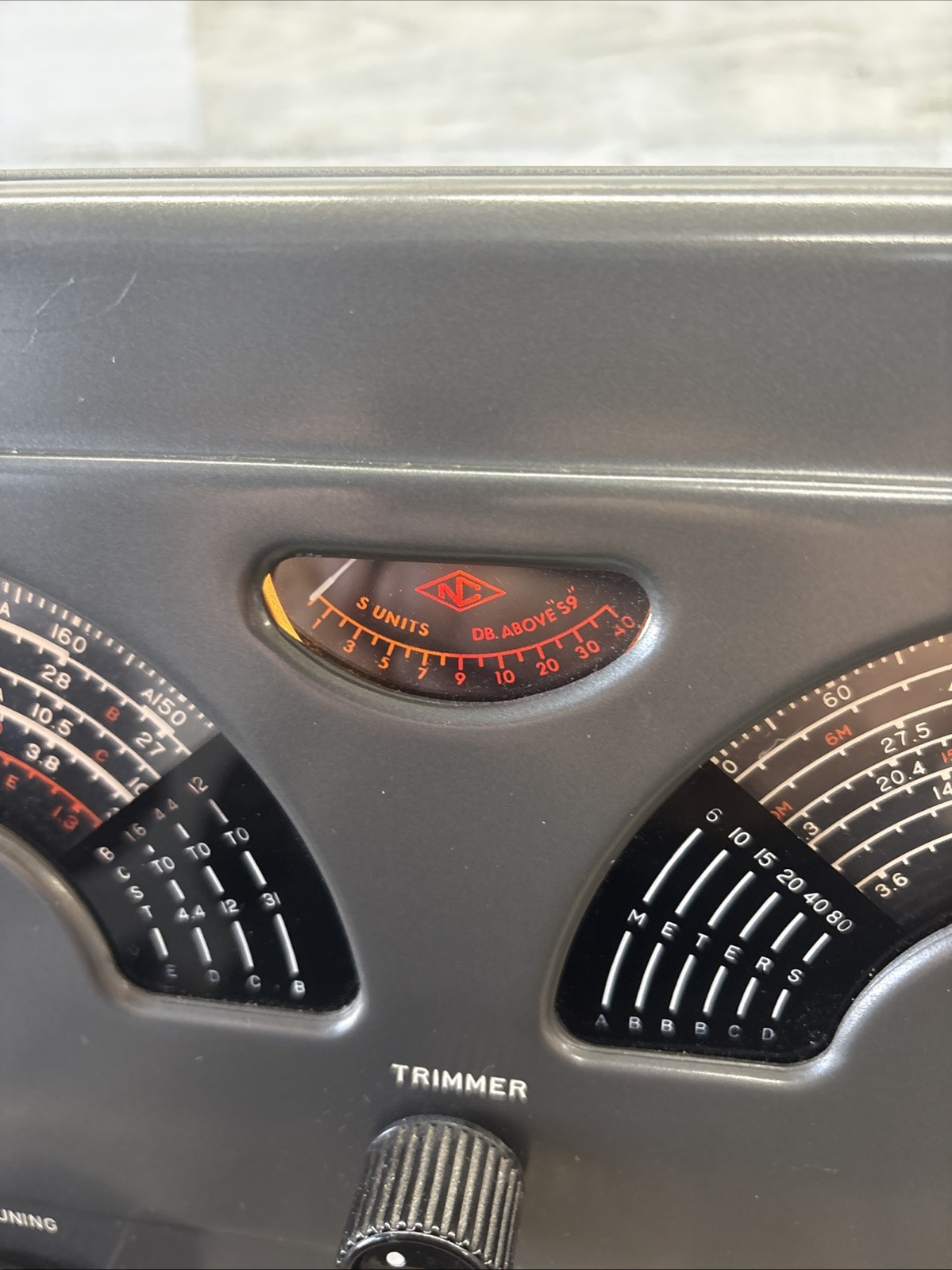 Very Nice National NC-183D Communications Receiver Powers On