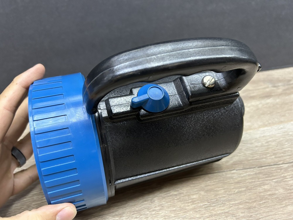 Vintage OCEANIC Ocean Pro Dive Snorkel Flashlight Hand Light