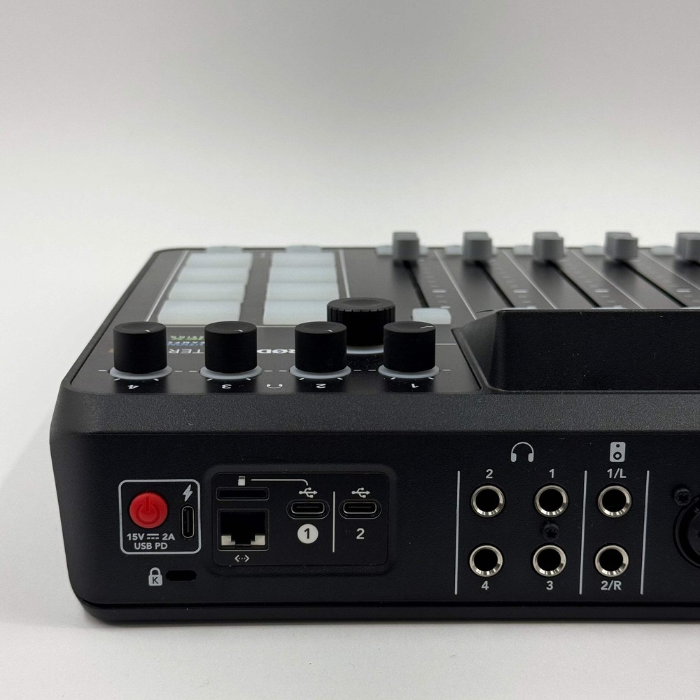 RODE RODECaster Pro II 10-Channel Integrated Audio Production Studio