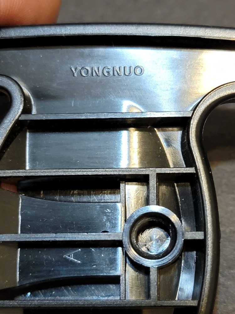 Yongnuo Flash Stand Holder Mount Bracket Cold Shoe