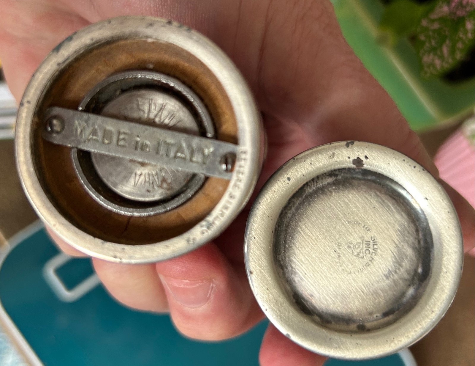 Vtg REVERE SILVERSMITHS STERLING SILVER SALT & PEPPER SHAKERS J.E. Caldwell Co 2