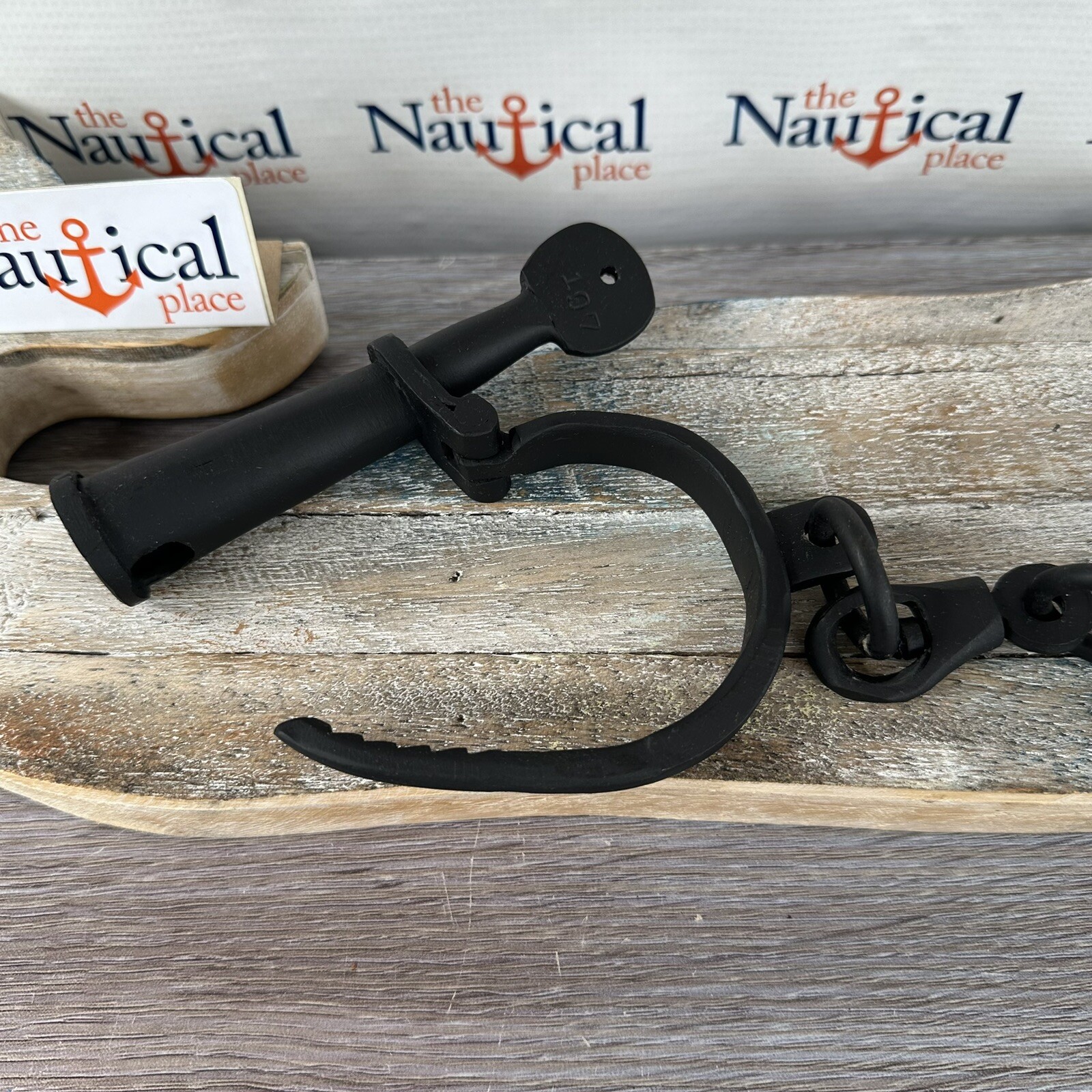 Iron Hand Cuffs and Key, Heavy Duty Old Style Shackles, Reenactment Handcuffs