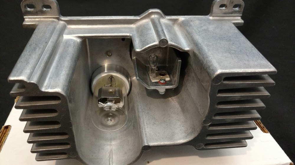 Beckman DU 800 Spectrometer Lamp Assembly - BIN $79!