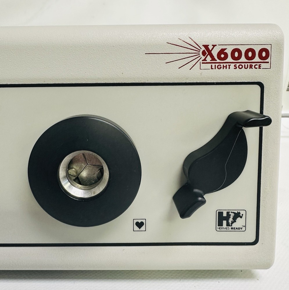 Stryker X6000 Light Source 220-185-000 W/ Xenon Module (Lamp Hours: Zero)