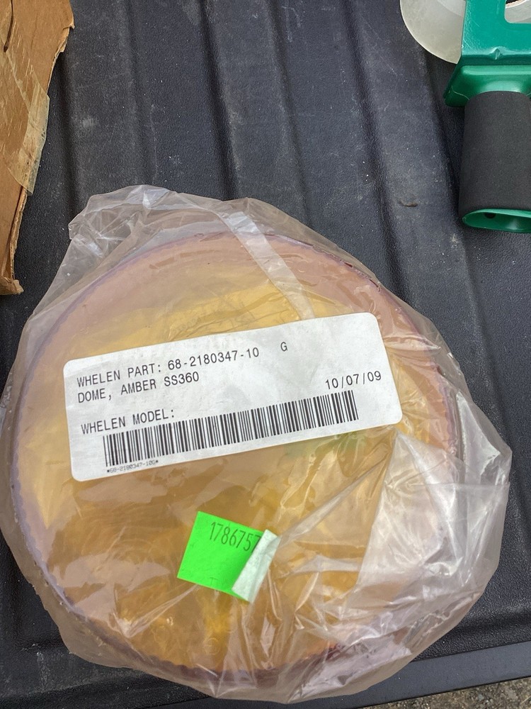 Whelen  68-2180347-10 SS360 Amber