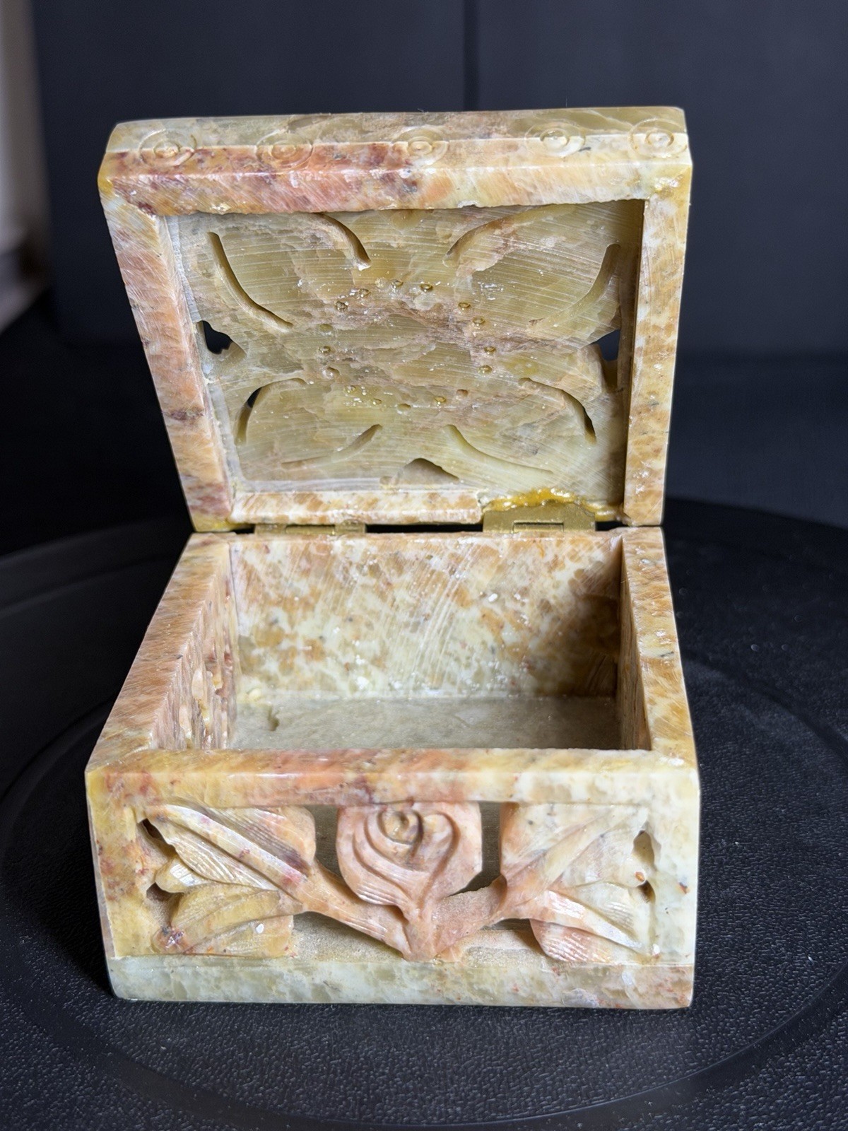 Vintage Intricate Hand Carved Soapstone Trinket/Marble Jewelry Box - 3”x 3”