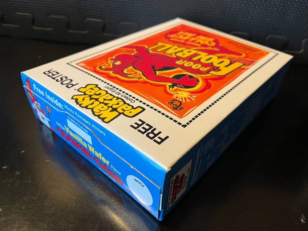 1982 Cookie Crisp (Foolball on back) - Empty custom design display box