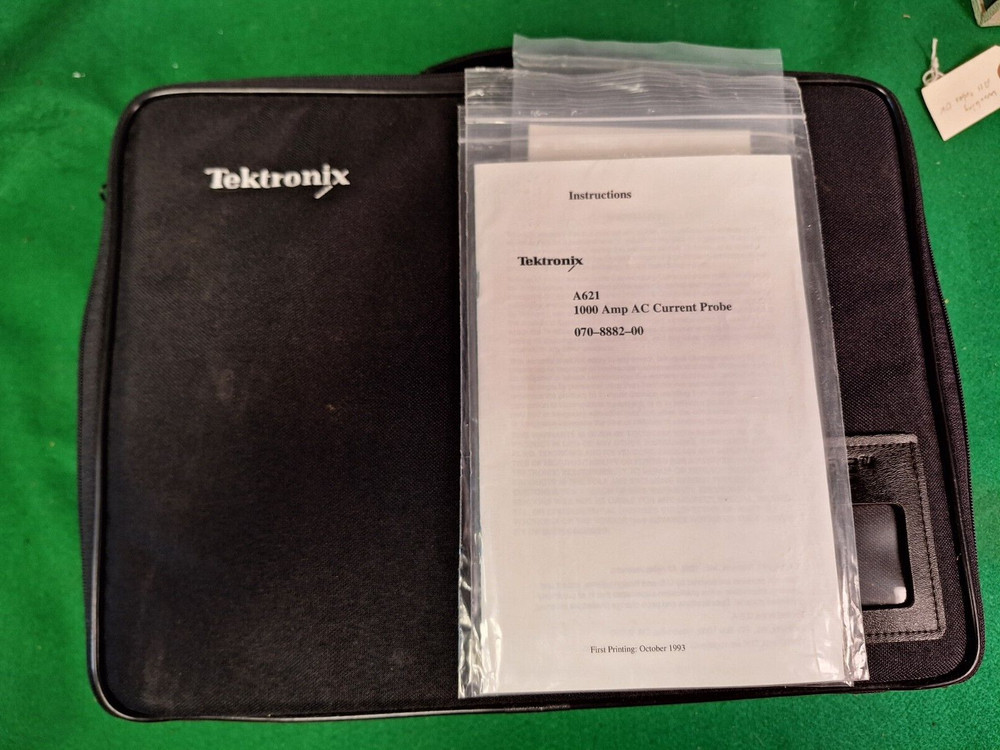 Tektronix A621 1000 Amp AC Current Probe - includes case and instructions