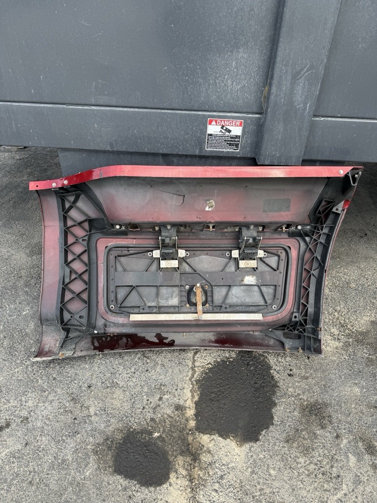 2020 PETERBILT 579 LEFT/ DRIVER SIDE CAB STEP FAIRING A33-1163