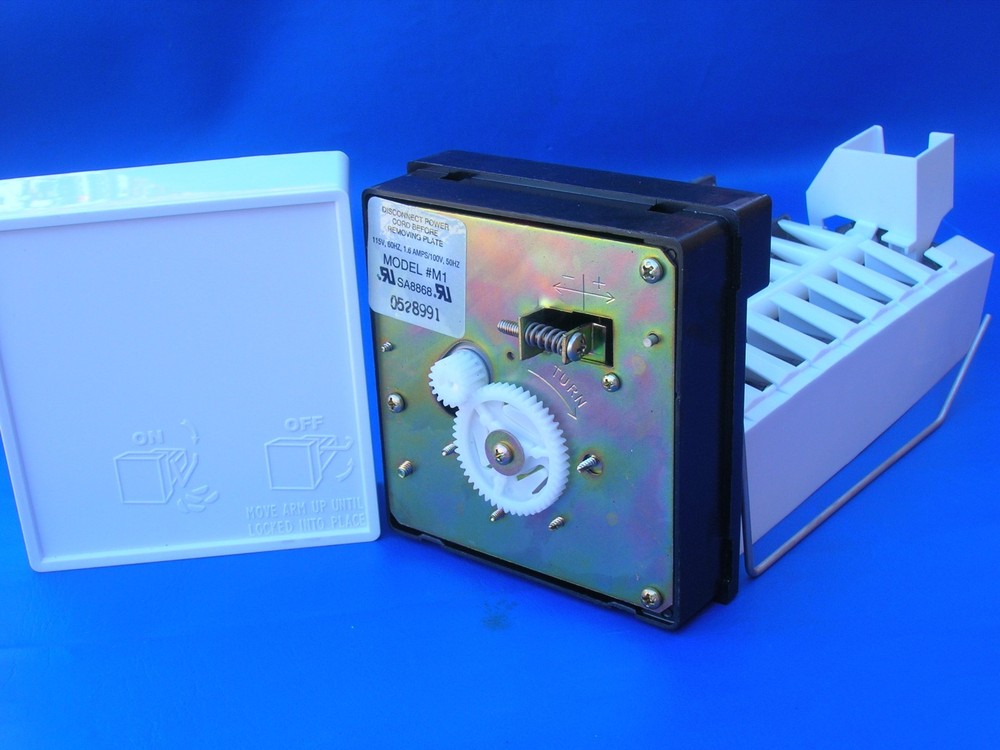 Frigidaire *M1/SA8868* RADIUS cube icemaker "RECEIVES" WH DIRECTLY into head