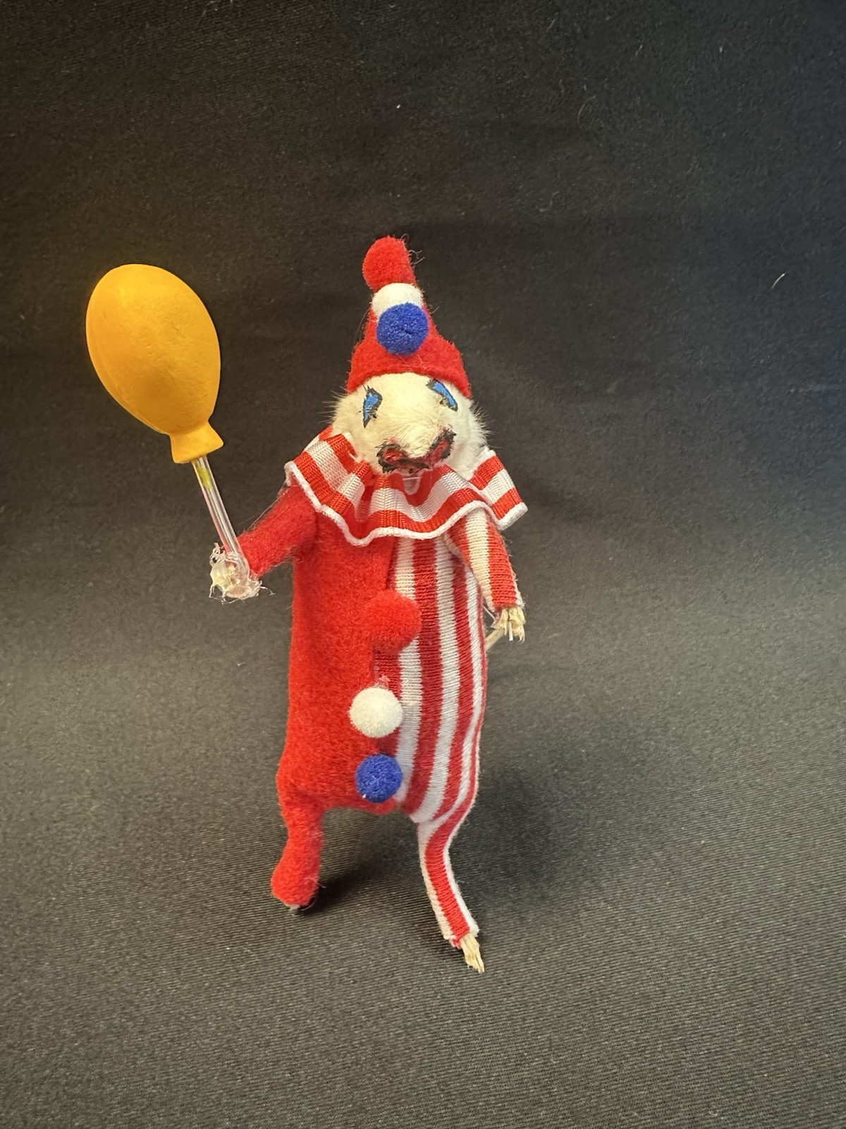 Taxidermy Mouse Clown Mouse Oddities Curiosities Taxidermy Art