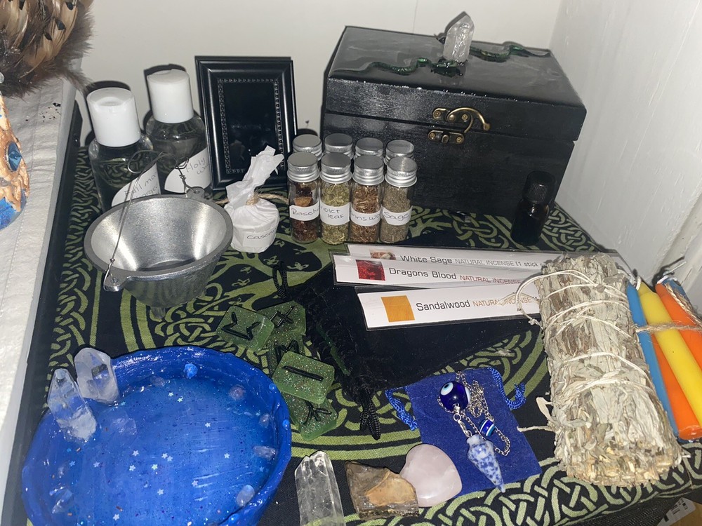 Medium Witch Travel Altar