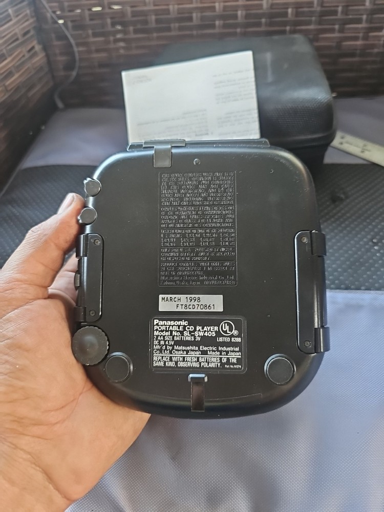 Panasonic Portable CD Player Mash Shock Wave SL-SW405 + Instructions Untested V8