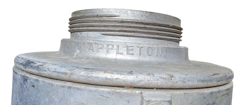 APPLETON FORM 200 EXPLOSION PROOF LIGHT Cage Only No Glass Globe