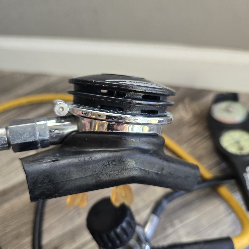 MARES MR 12 SCUBA REGULATOR SET Mares Flat Brass Used