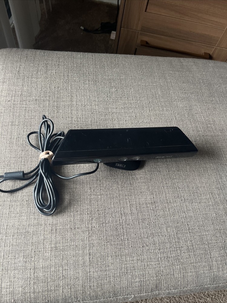 Official Microsoft Xbox 360 Kinect Motion Sensor Bar! ~ Works Great! Fast Ship!