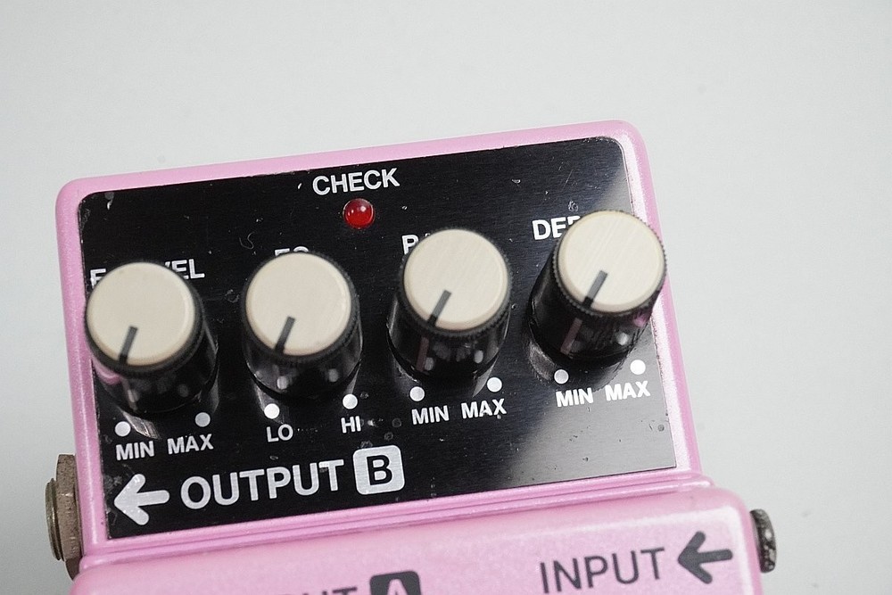 BOSS DC-3 Digital Space-D Guitars Effect Pedal USED