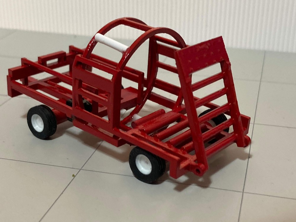 1/64 Custom Bale Wrapper
