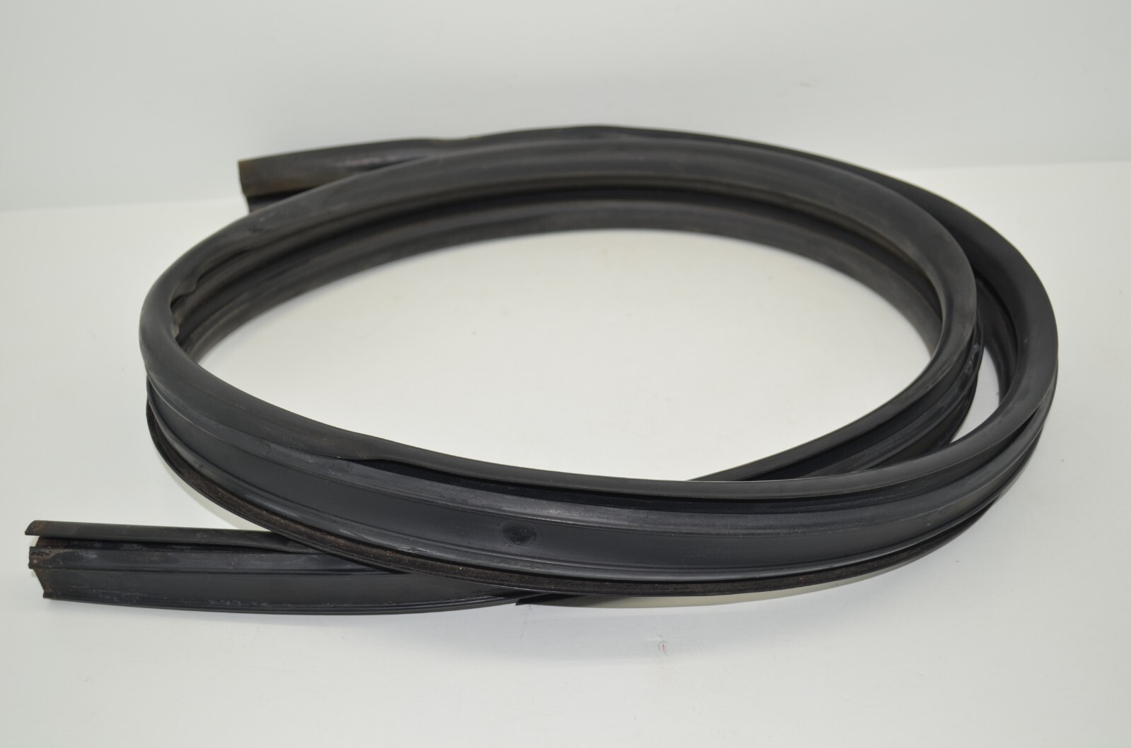 OEM 1993-97 Honda Del Sol Rear Window Seal Rubber Weatherstripping Great Conditi