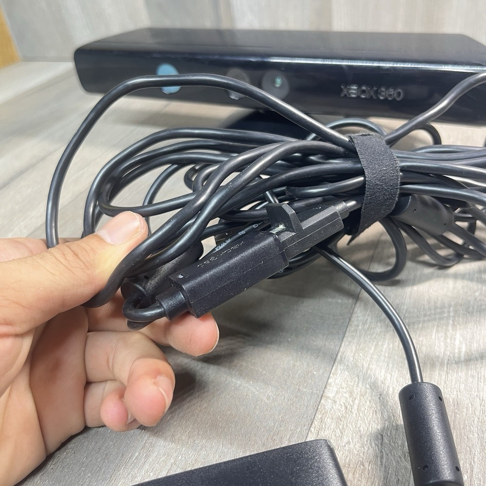 Microsoft XBox 360 Kinect Sensor 1414 Genuine + POWER CORDS!