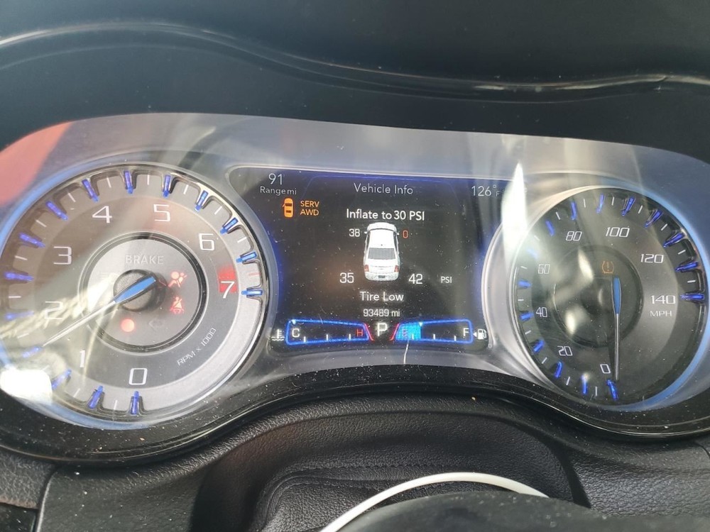 300 2019 Glove Box 5020395