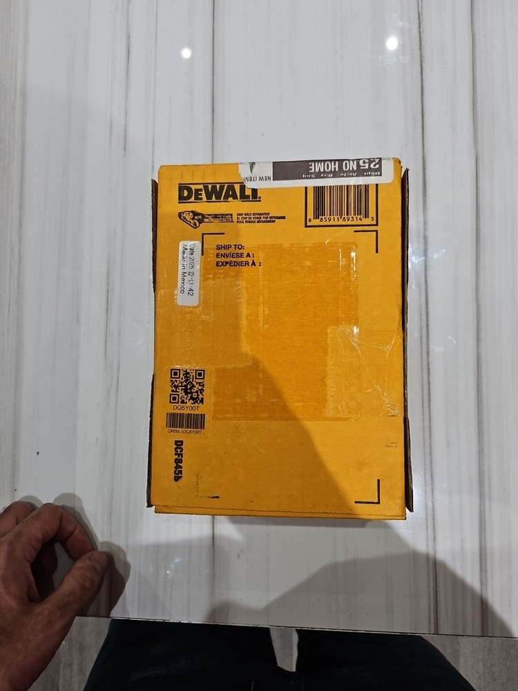 DEWALT DCF845B 20V Impact Driver - Black