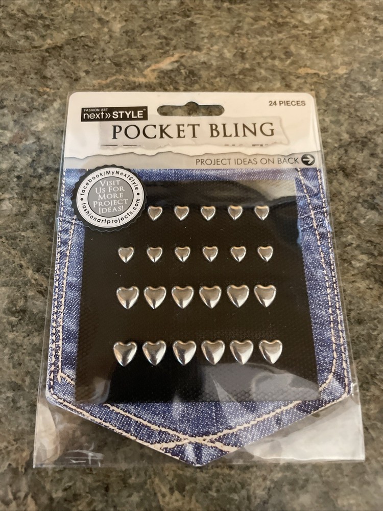 nextStyle Pocket Bling Heart Studs 24-Piece Set