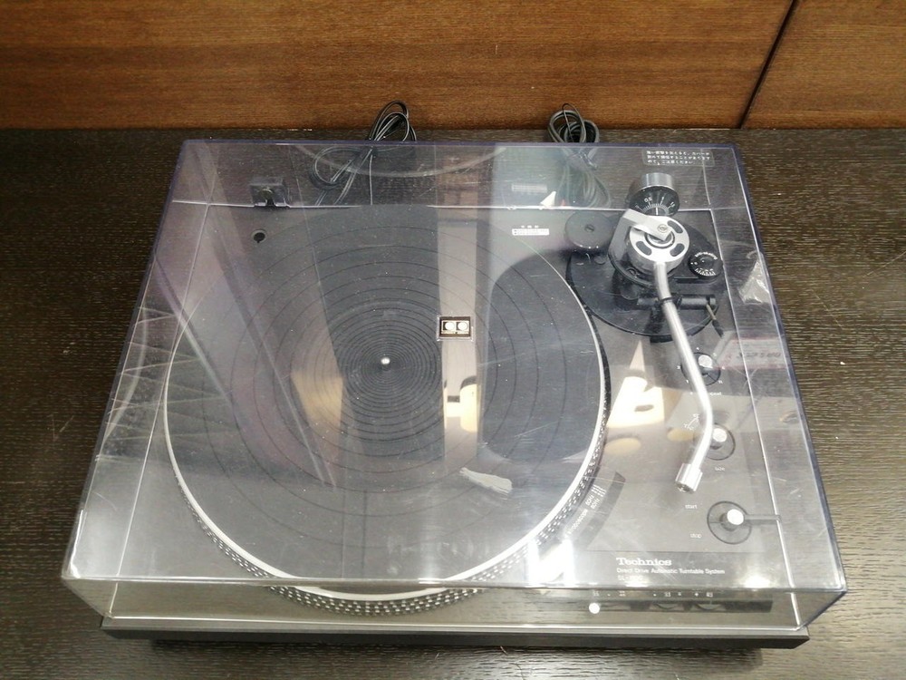 Technics SL-1900 Turntable Direct Drive Record Player Working