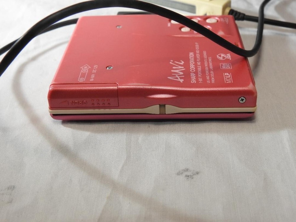 SHARP MD-DS30 MD Walkman Portable MiniDisc Player Pink Used with Remote control