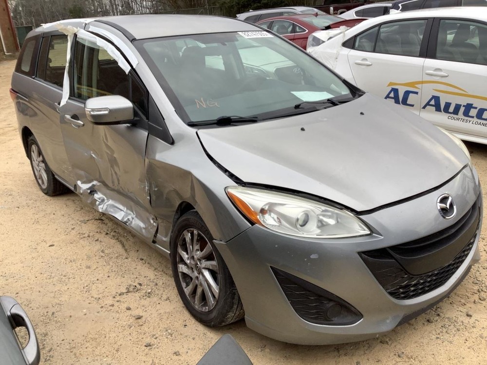 5 2013 Glove Box 4925474