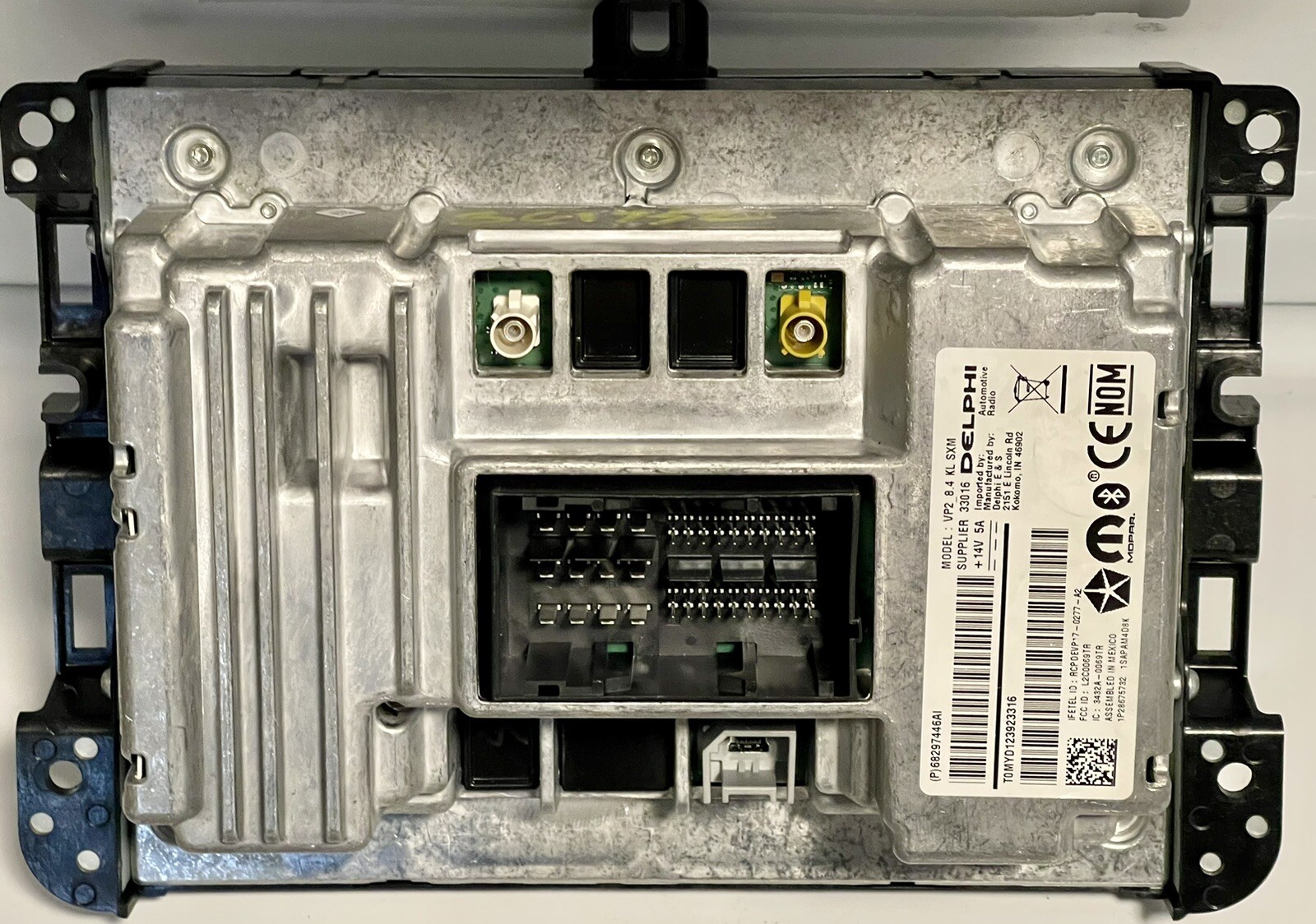 2019 - 2022 Jeep Cherokee UAM Uconnect 4C Radio Display Screen Apple Carplay