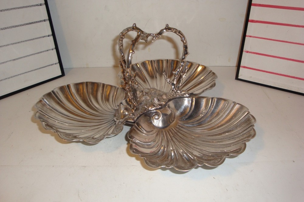 Stunning Alexander Clark silver plated triple clamshell tray faux coral design