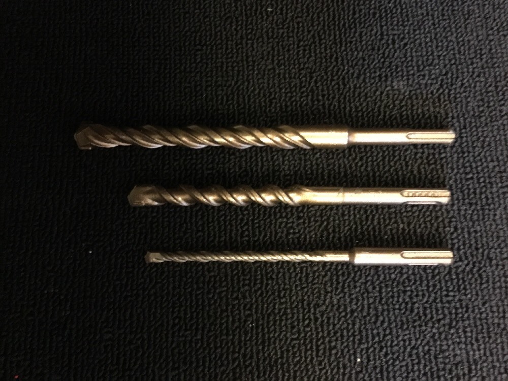 HILTI BIT SET SDS PLUS PREOWNED, DURABLE, FREE HAT, FAST SHIP