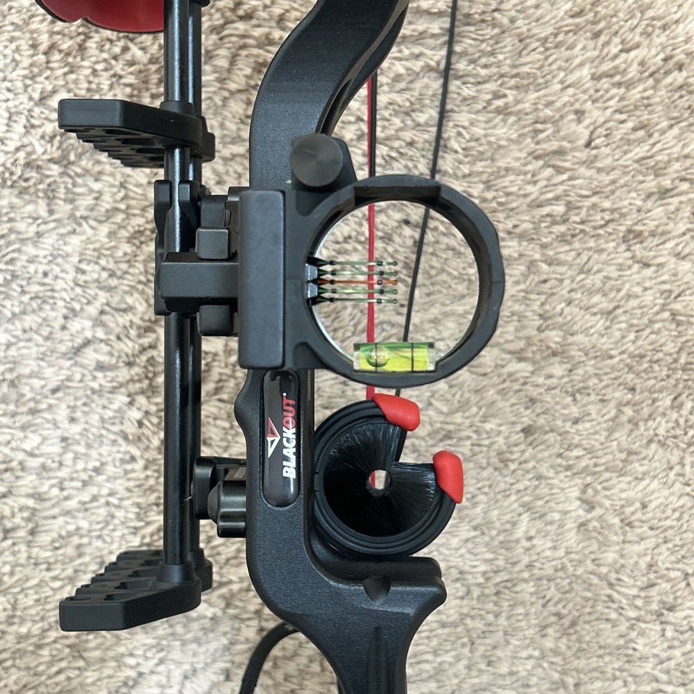 BlackOut Epic Compound Bow RH – Trophy Ridge Sight – Needs String / Repair As-is