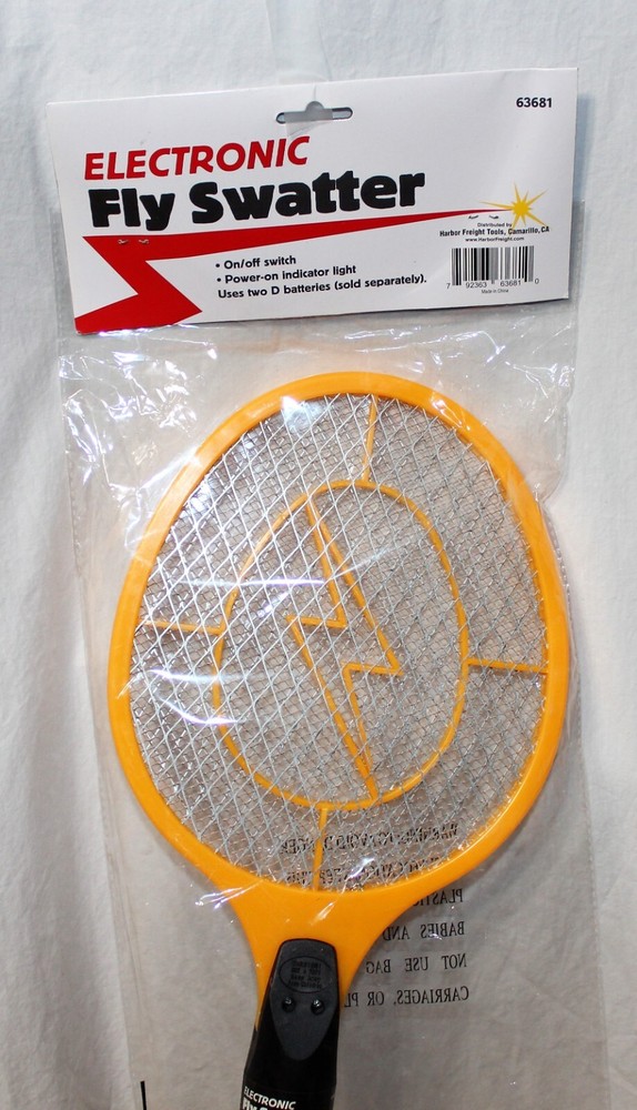Electronic Fly Swatter Model 63681 New in Package.
