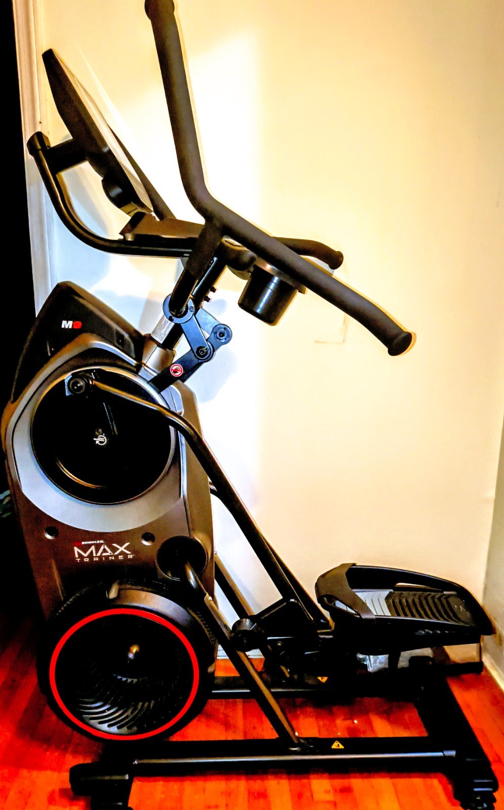 Bowflex Max trainer M9 elliptical Black in excellent condition lightly used