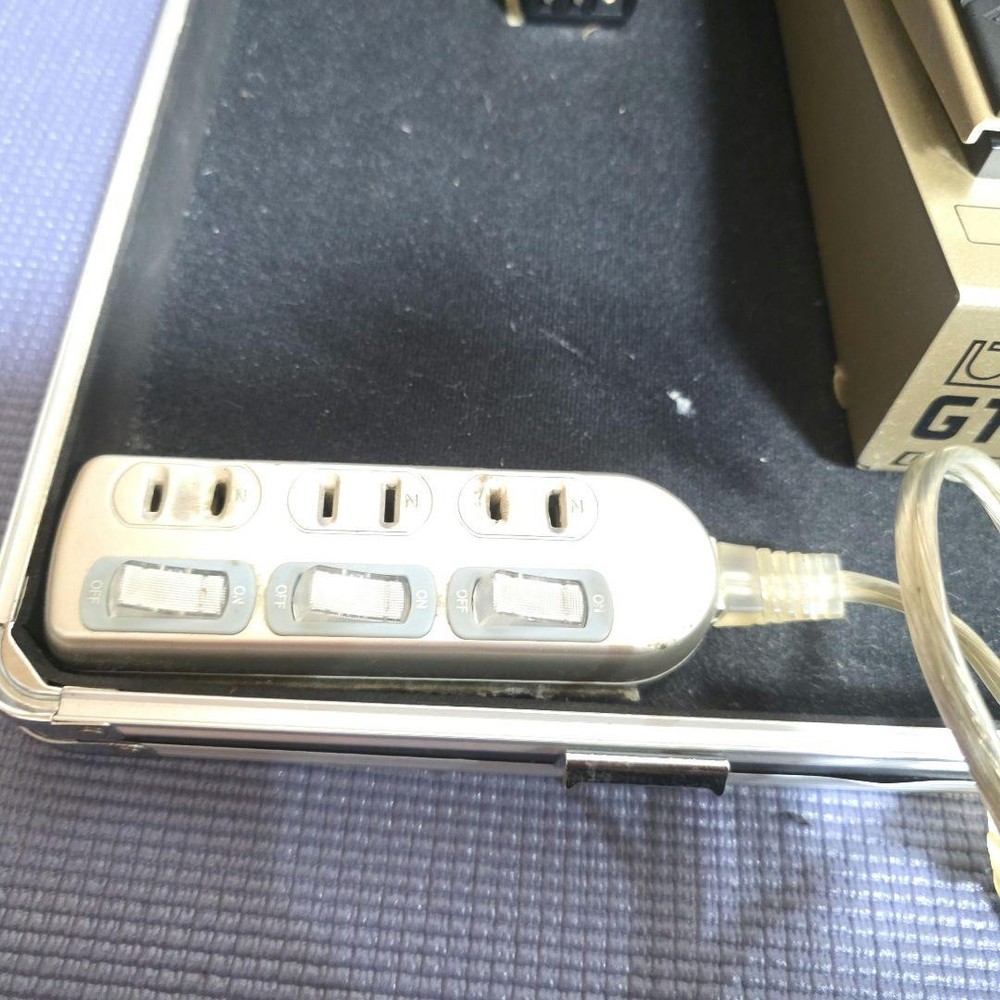 BOSS GT-6 Multi-Effects Processor with Hard Case and KORG Tuner