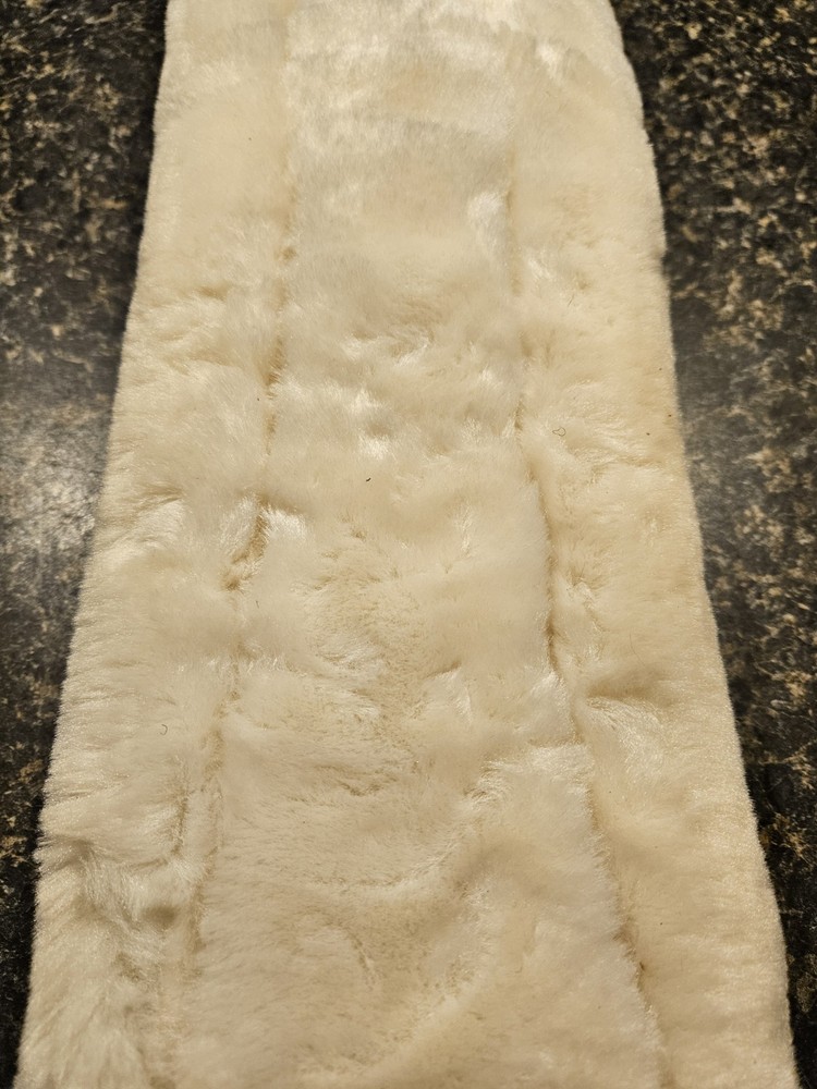 Shires 40" Performance Supafleece Contoured Girth-BNWT