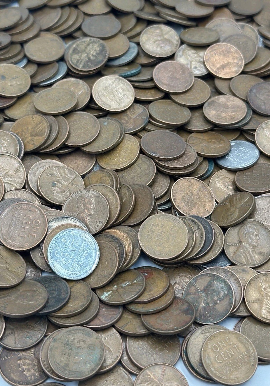 Lot of 500 Mixed Wheat Cents - 500 Count Bag - Unsearched