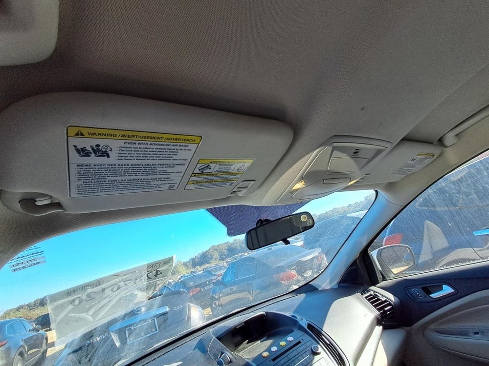 Fuse Box Engine Fits 17 ESCAPE 4813408