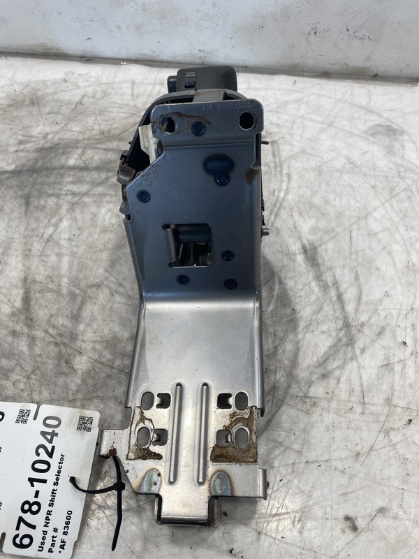 2006 Isuzu NPR Trans. Electronic Shift Control (678-10240)