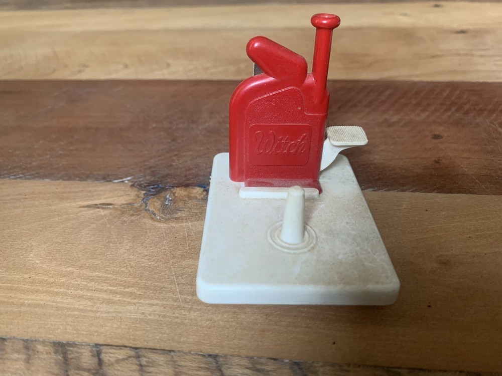 Vintage Witch Automatic Sewing Needle Threader